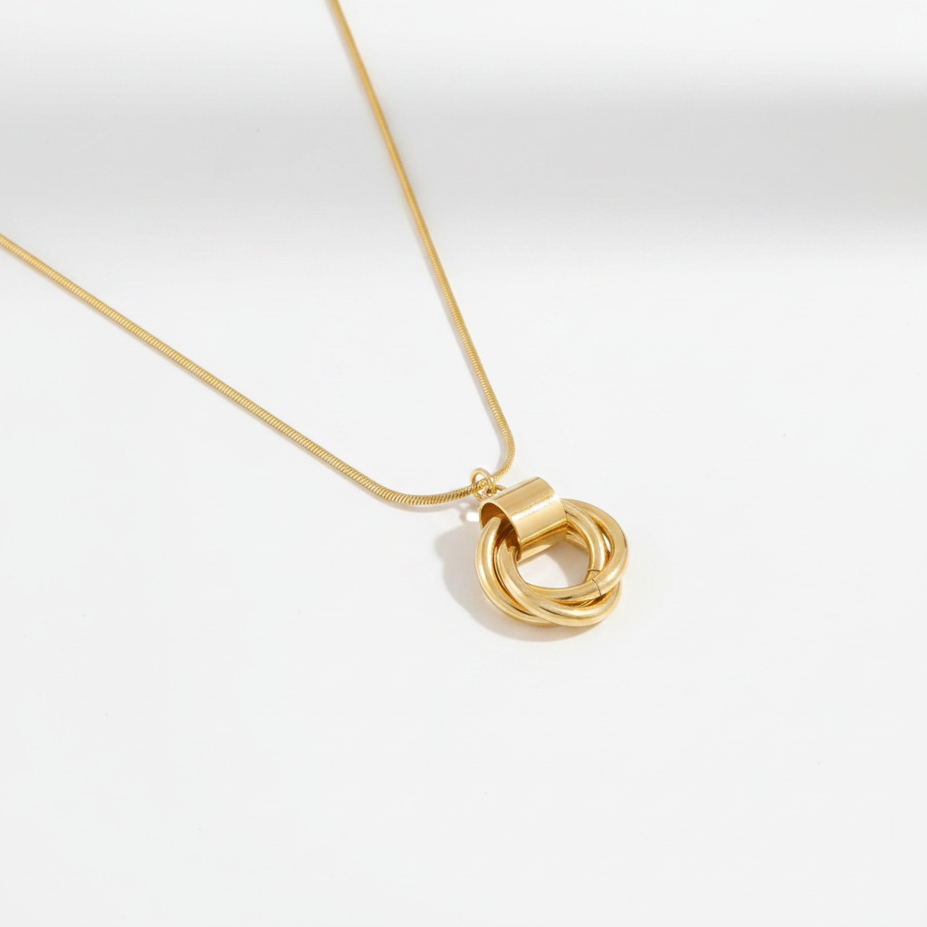 Aurelle Cercle Necklace - angled shot
