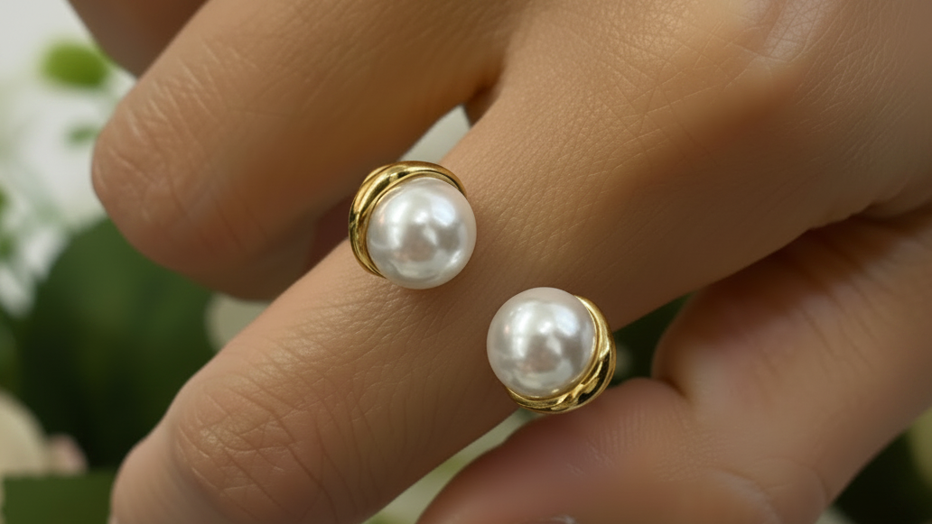 Golden Hour Pearl Ring